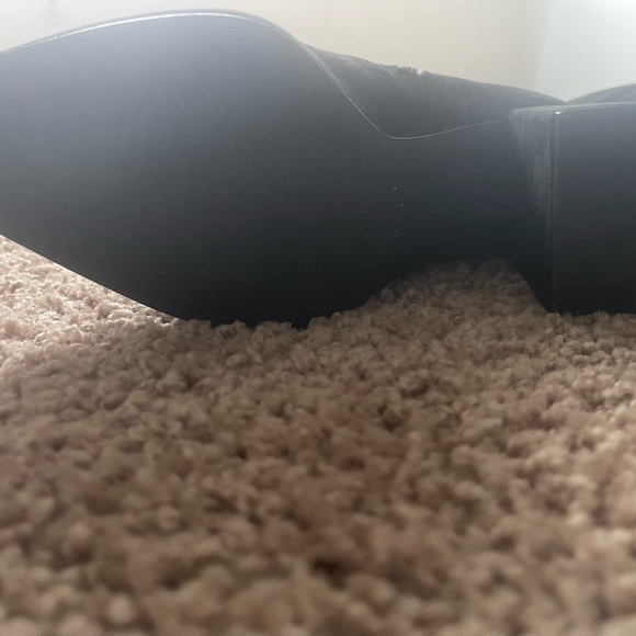 Brand new Steve Madden thigh high over the knee boot - Picture 6 of 6